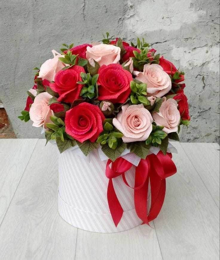 Розы мixв шляпной коробке (AirBoxFlowers) модель-15